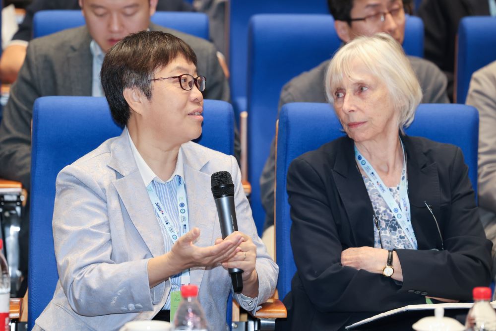 Xiaofeng Cao